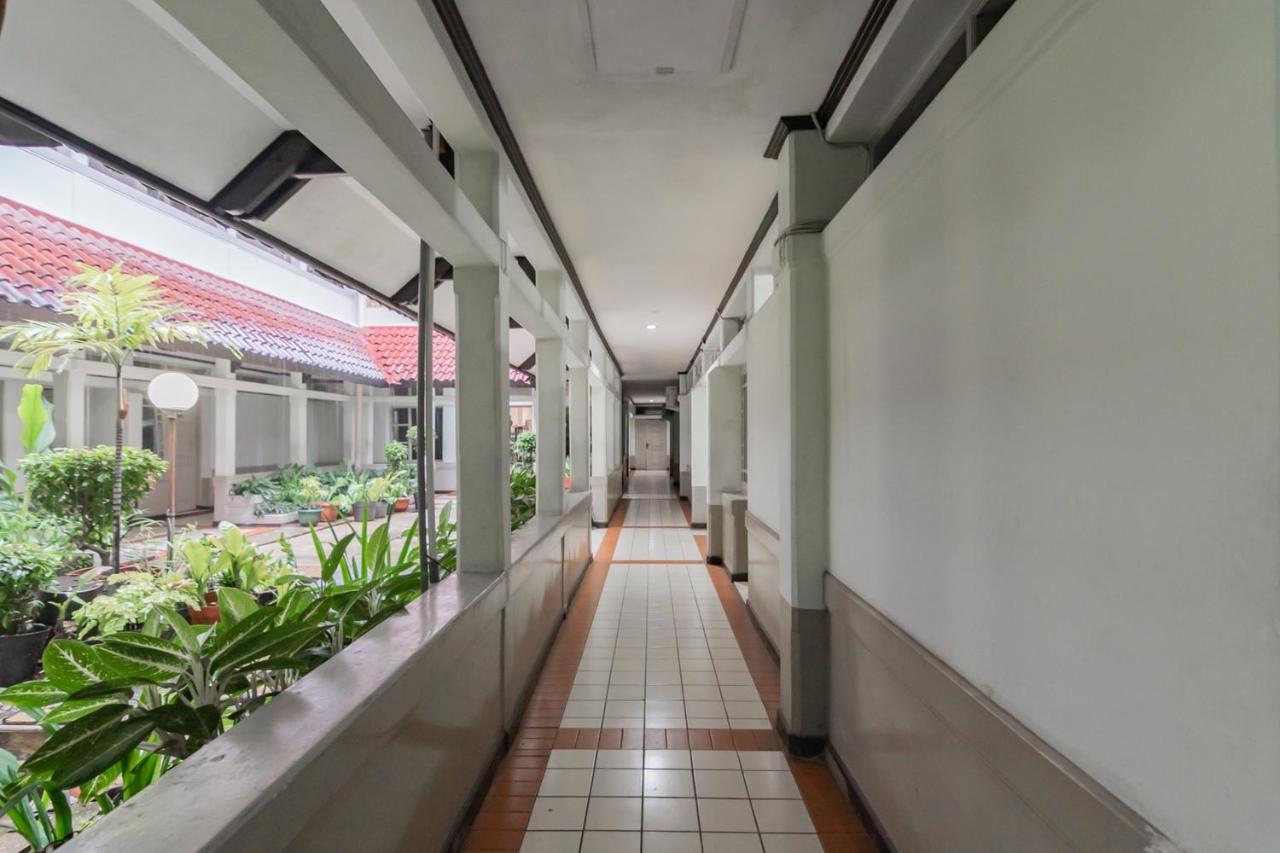 Koolkost Near Bandung Station Hotel Kültér fotó
