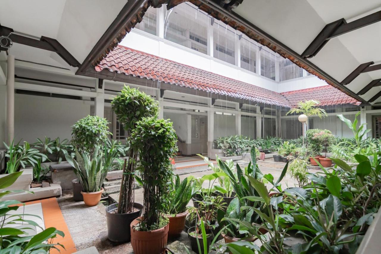 Koolkost Near Bandung Station Hotel Kültér fotó
